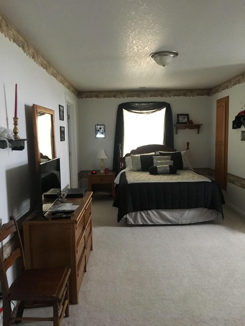 Grabers Green Gables B&B image