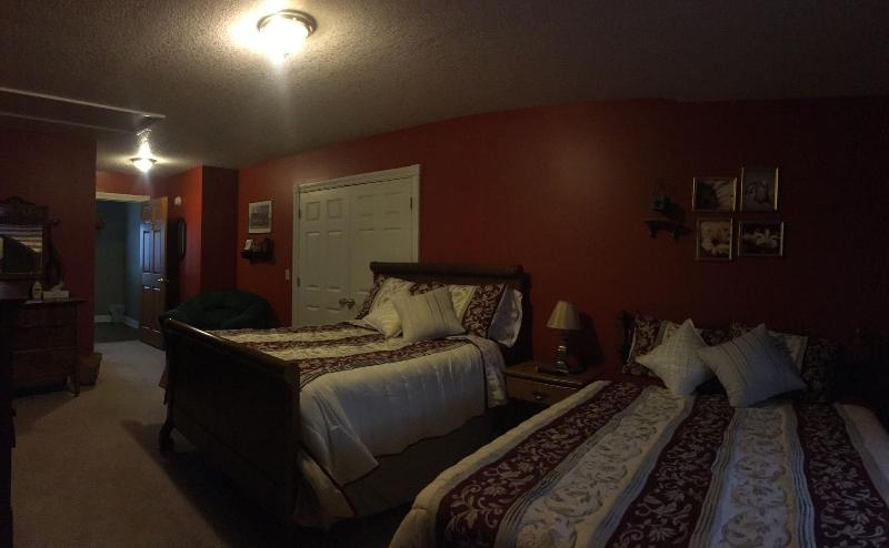 Grabers Green Gables B&B image