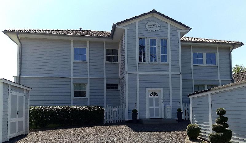 Villa Regina image