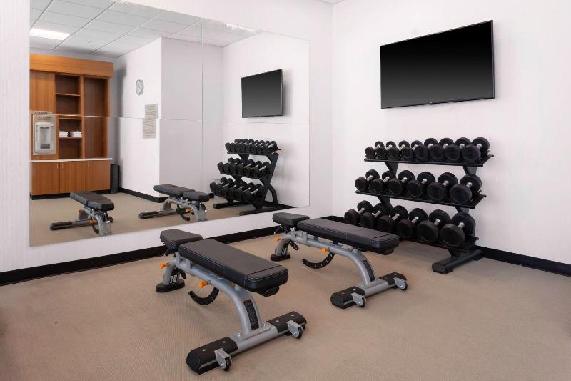 Springhill Suites By Marriott Kansas City North image