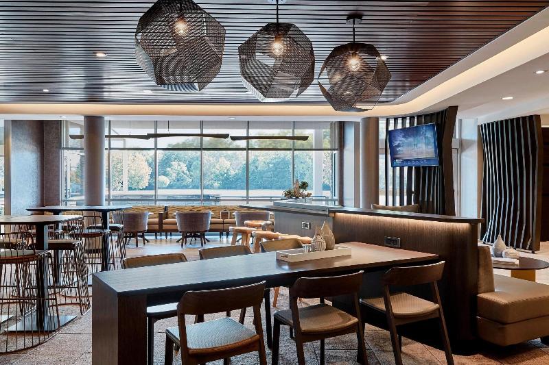 Springhill Suites By Marriott Kansas City North image