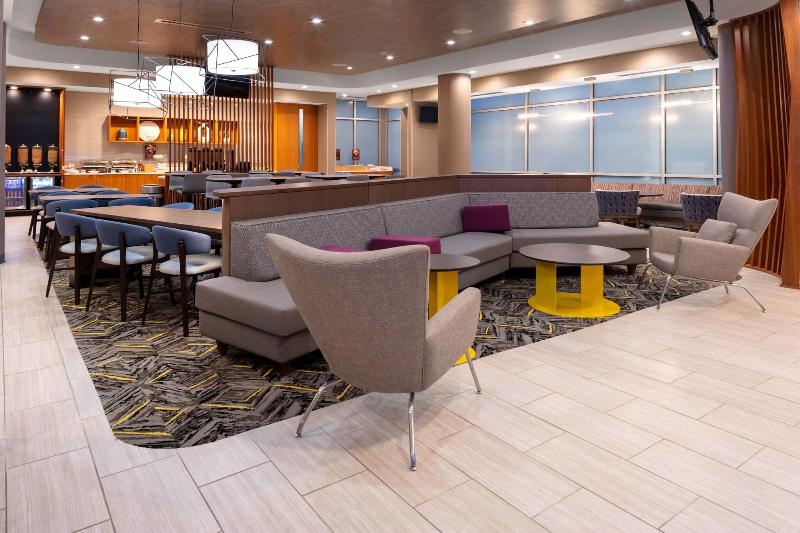 Springhill Suites By Marriott Kansas City North image