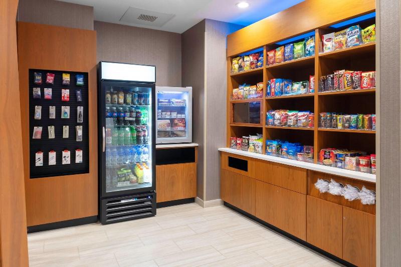 Springhill Suites By Marriott Kansas City North image