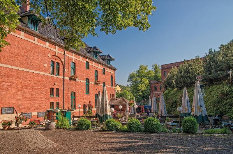 Gasthaus & Hotel Zur Henne image