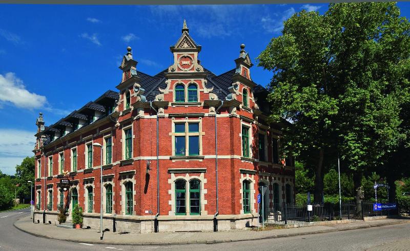Gasthaus & Hotel Zur Henne image