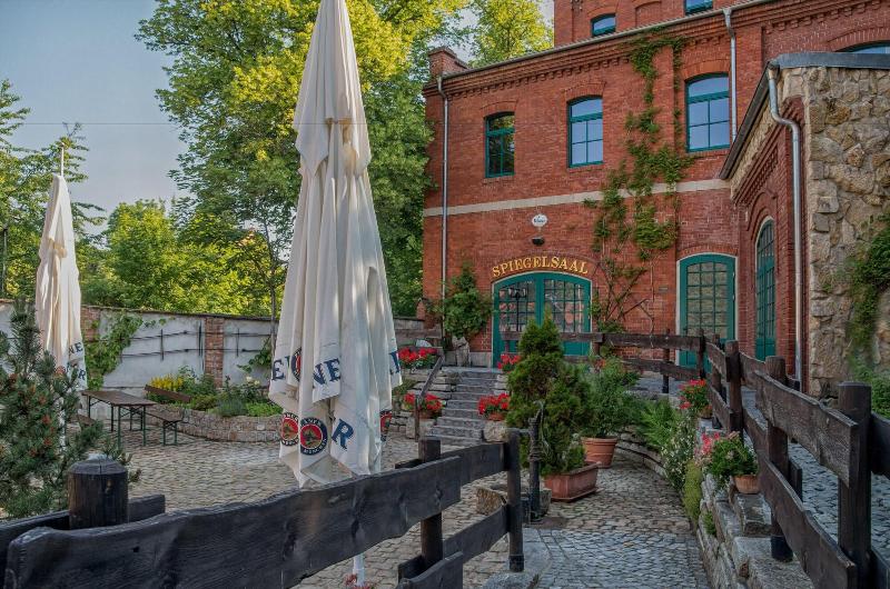 Gasthaus & Hotel Zur Henne image