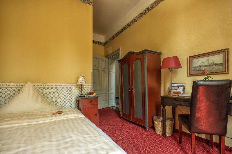 Gasthaus & Hotel Zur Henne image