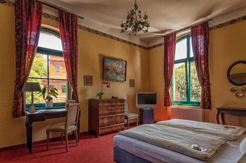 Gasthaus & Hotel Zur Henne image