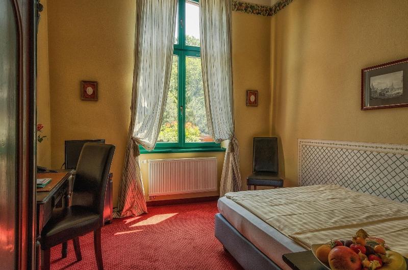 Gasthaus & Hotel Zur Henne image