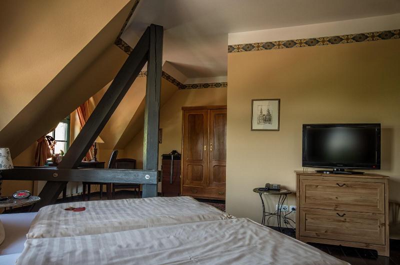 Gasthaus & Hotel Zur Henne image