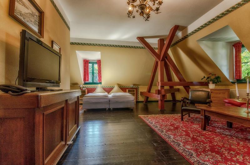 Gasthaus & Hotel Zur Henne image