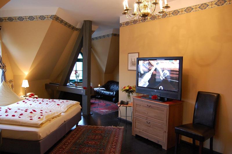 Gasthaus & Hotel Zur Henne image