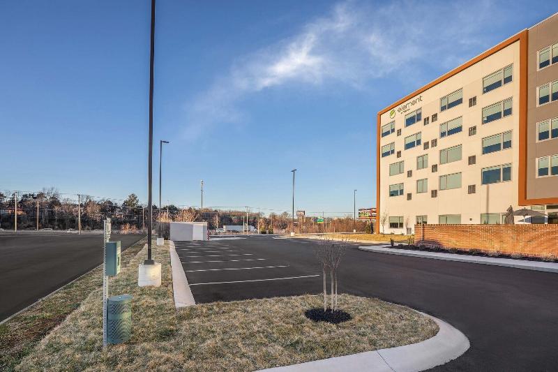 Element Knoxville West image