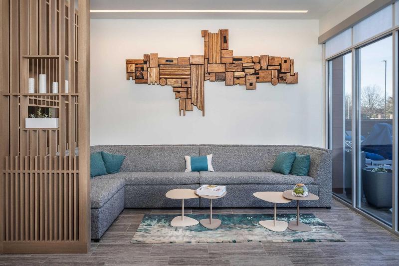 Element Knoxville West image