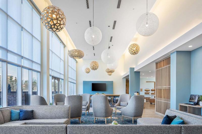 Element Knoxville West image