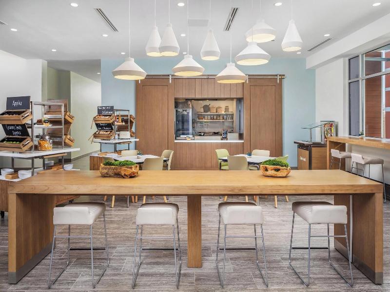 Element Knoxville West