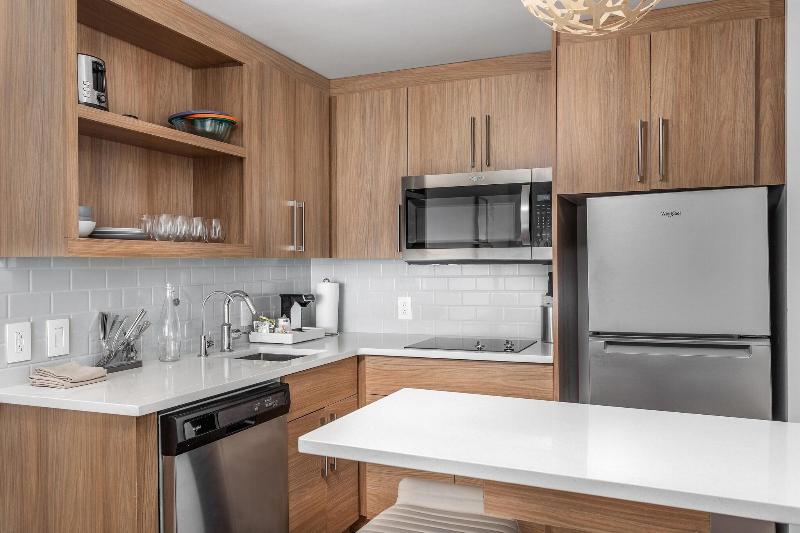 Element Knoxville West image