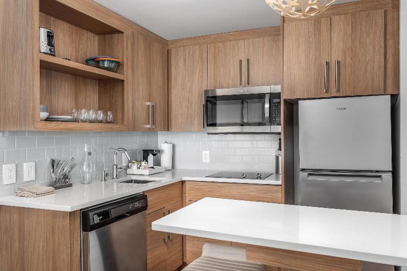 Element Knoxville West image