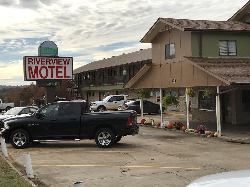 Riverview Trout Lodge image