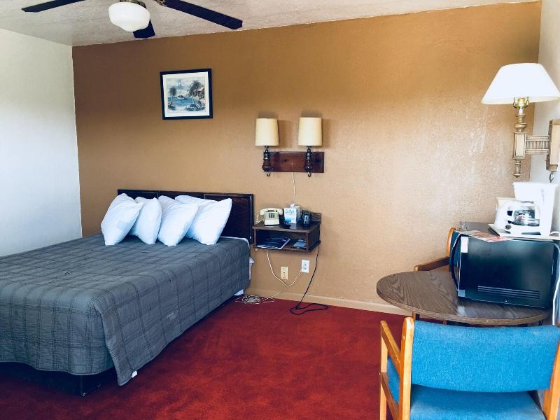 Riverview Trout Lodge image