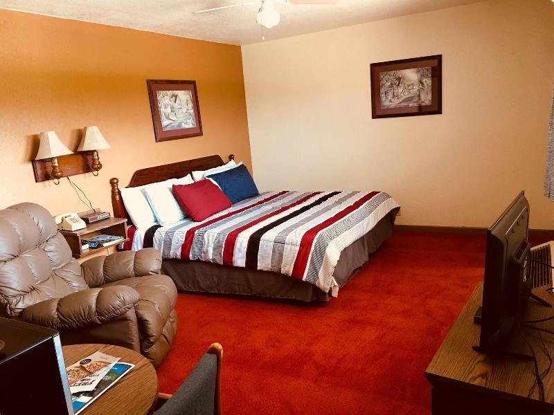 Riverview Trout Lodge image