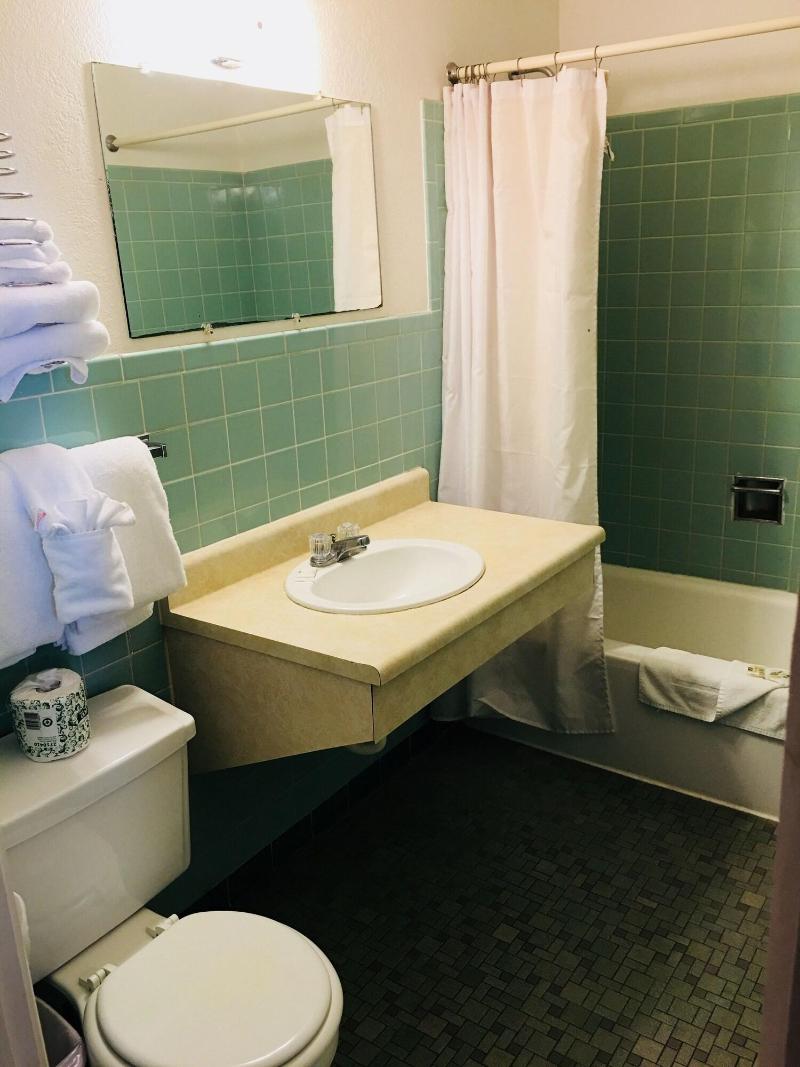 Riverview Trout Lodge image