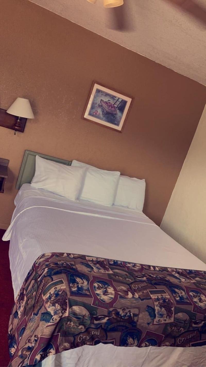 Riverview Trout Lodge image