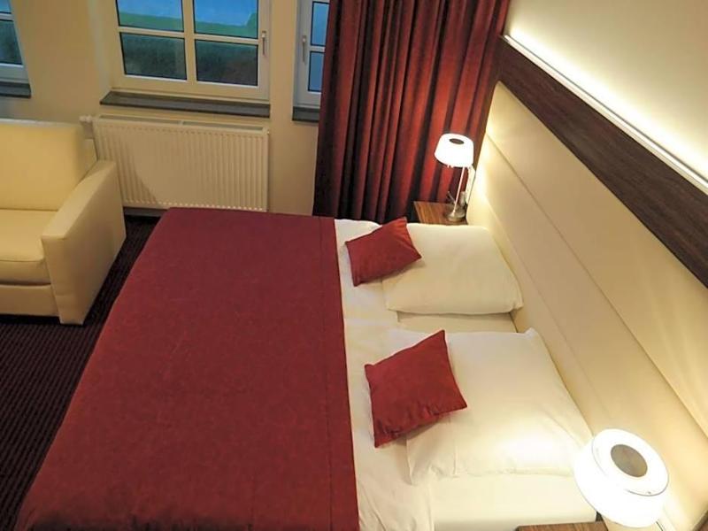 Hotel - Restaurant Zum Hollengrund image