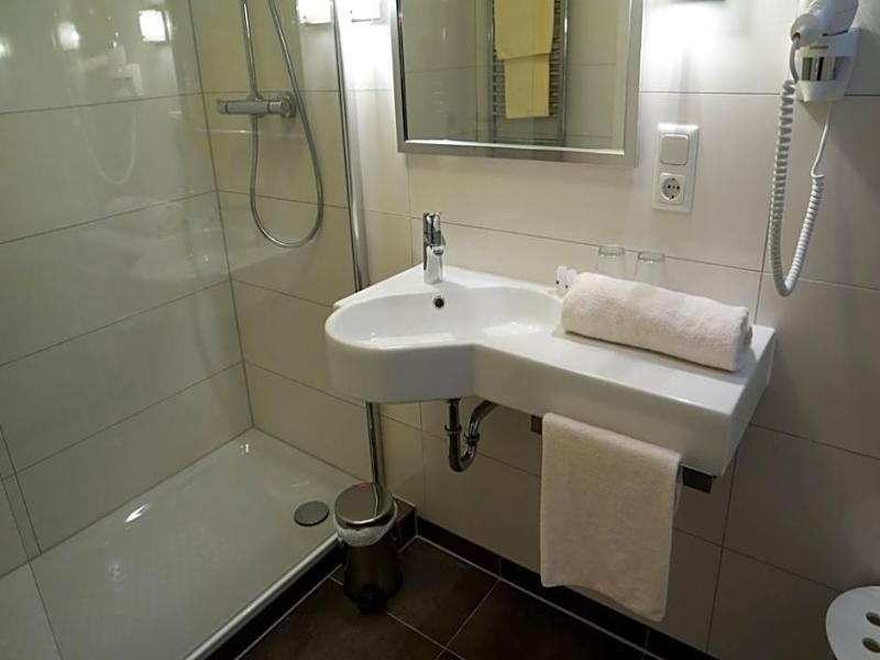 Hotel - Restaurant Zum Hollengrund image
