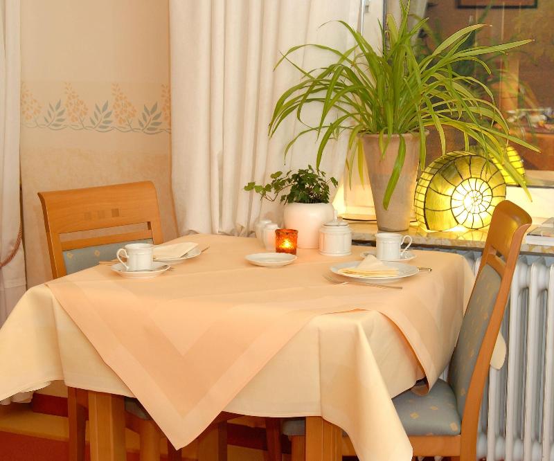 Alleehotel Eschen image