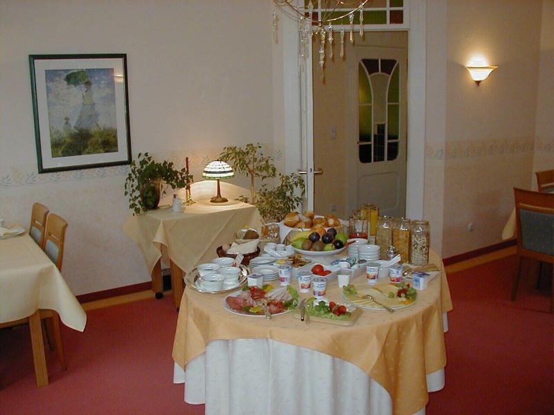 Alleehotel Eschen image
