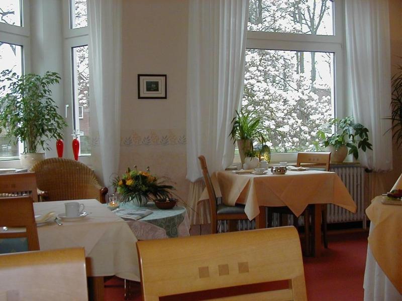 Alleehotel Eschen image