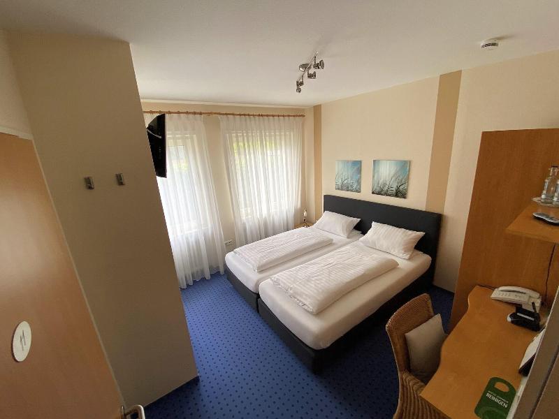 Alleehotel Eschen image