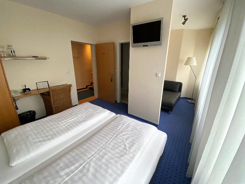 Alleehotel Eschen image