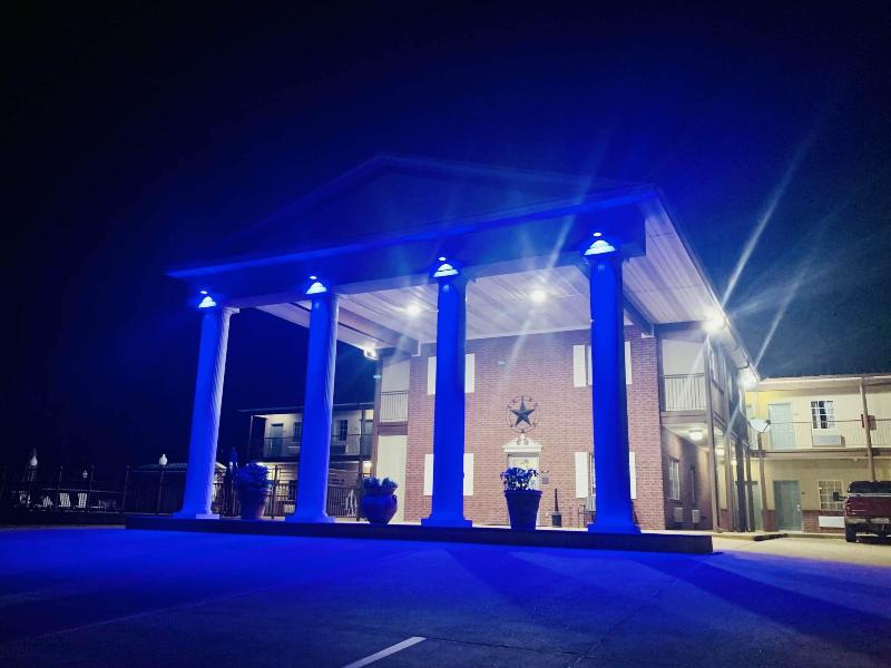 Weston Inn & Suites 5