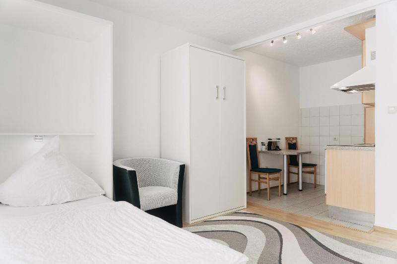Apartmenthaus Am Achteck image