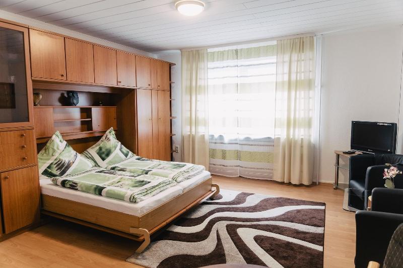 Apartmenthaus Am Achteck image