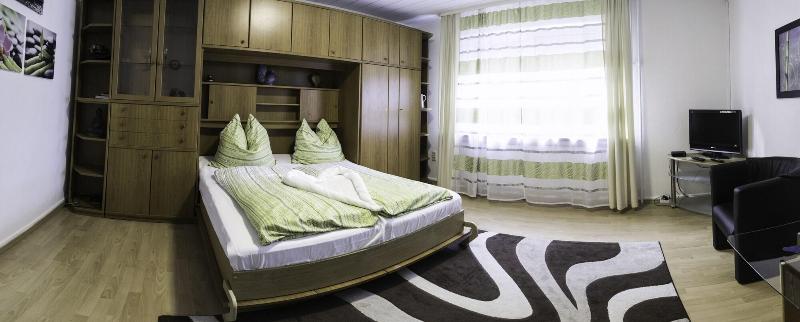Apartmenthaus Am Achteck image