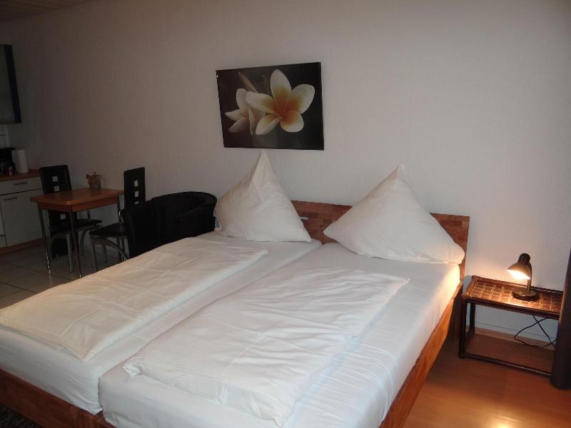 Apartmenthaus Am Achteck image