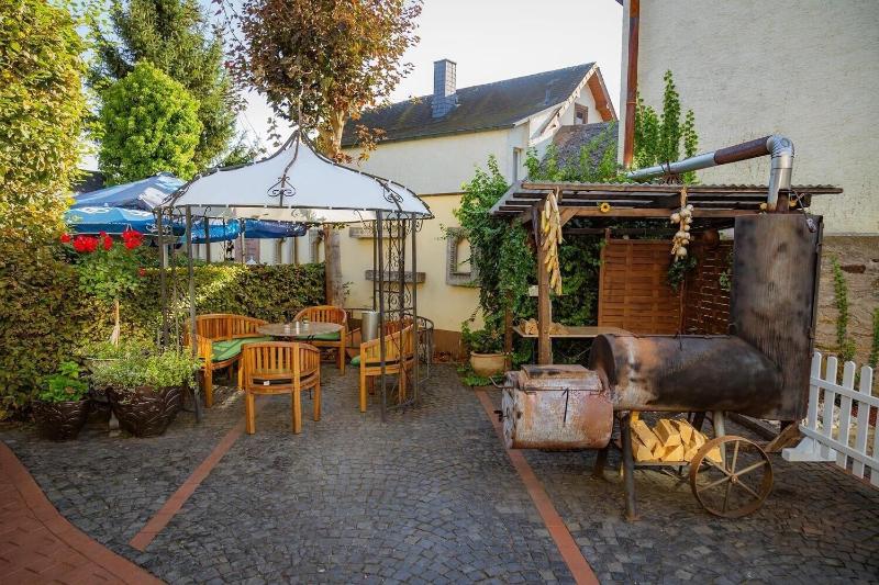 Hotel Zur Krone image