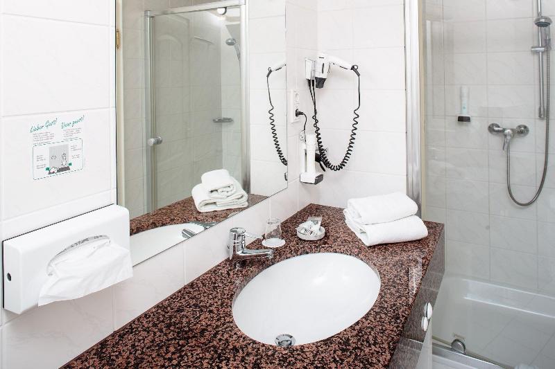 Hotel Zur Krone image