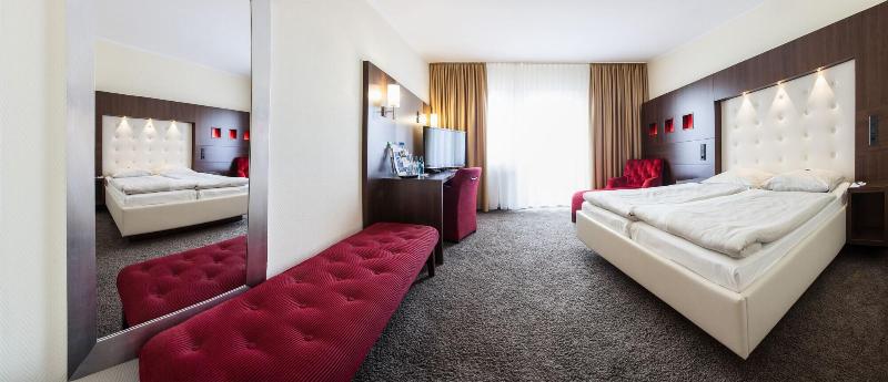 Hotel Zur Krone image