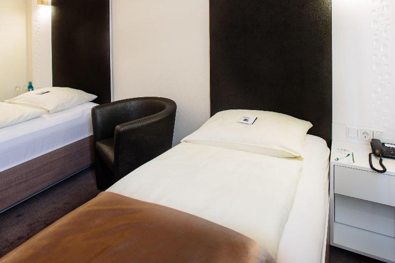 Hotel Zur Krone image