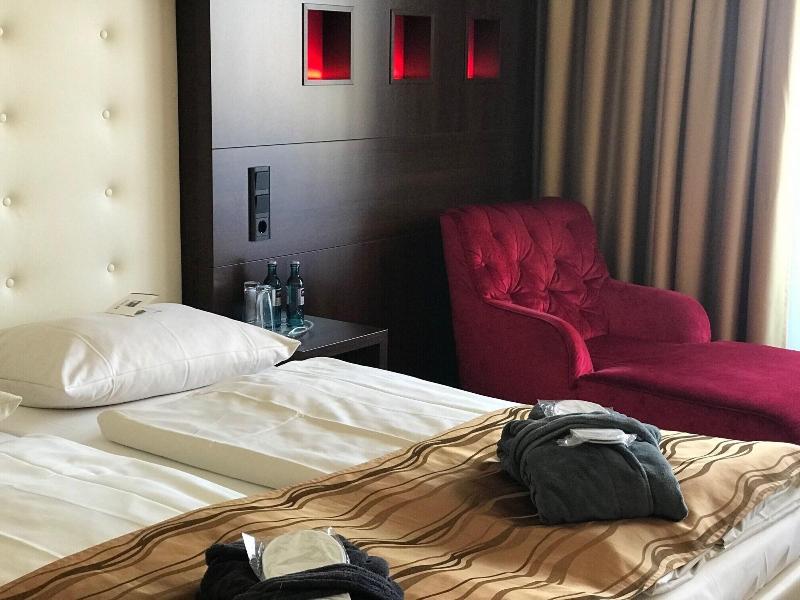 Hotel Zur Krone image
