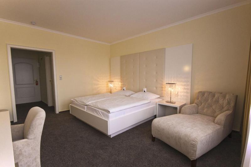Hotel Zur Krone image