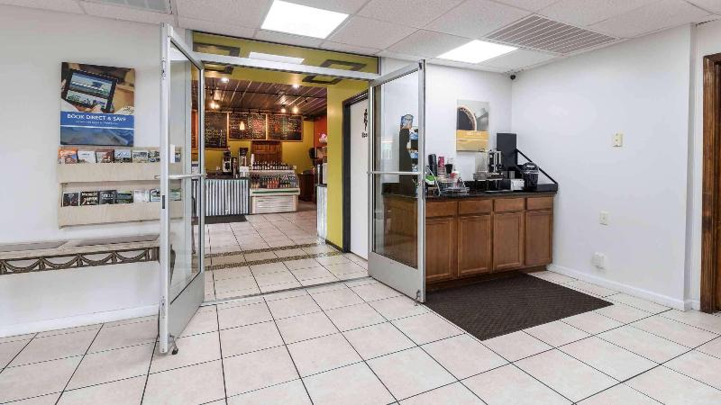Motel 6 Pulaski, TN image