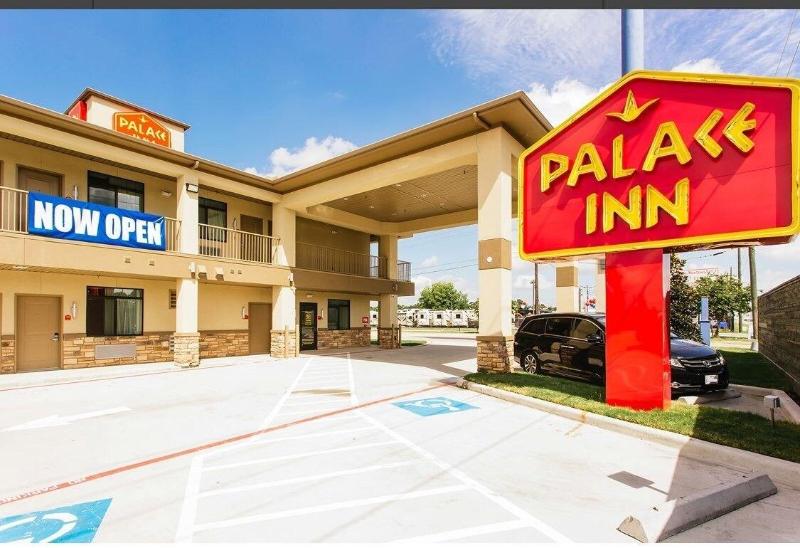 Palace Inn Conroe image