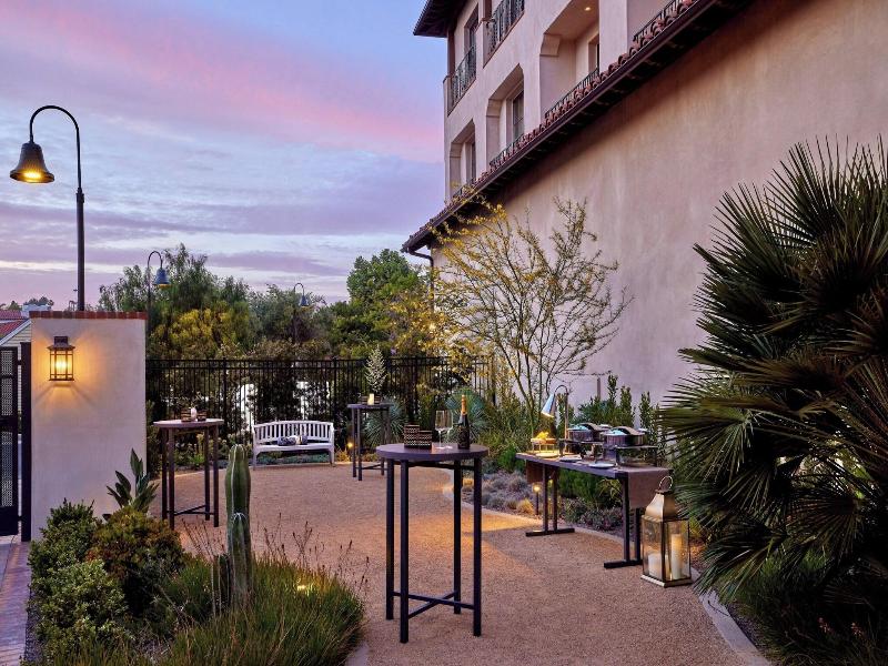 Inn at the Mission San Juan Capistrano, Autograph  image