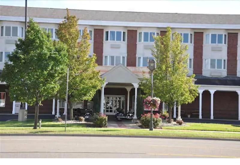 The Comstock Inn And Conference Center image