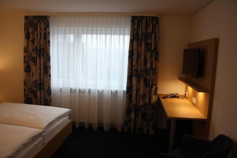 Hotel Bahnhof image